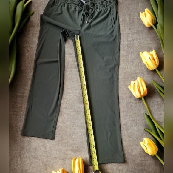 Retrology Olive Green Activewear Pants - Picture 5 of 6